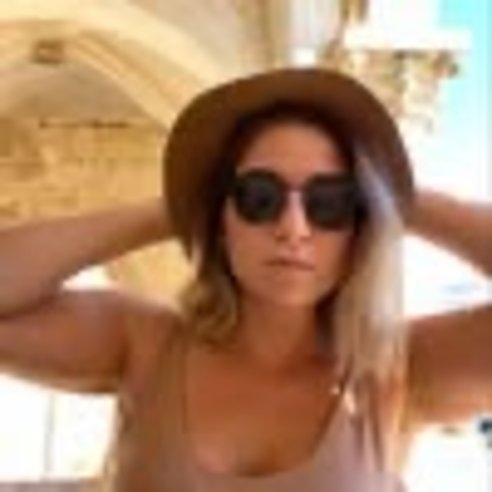 Meet your Posher, Liz